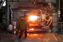 Sampling for testing the chemical composition of steel from a steelmaking furnace