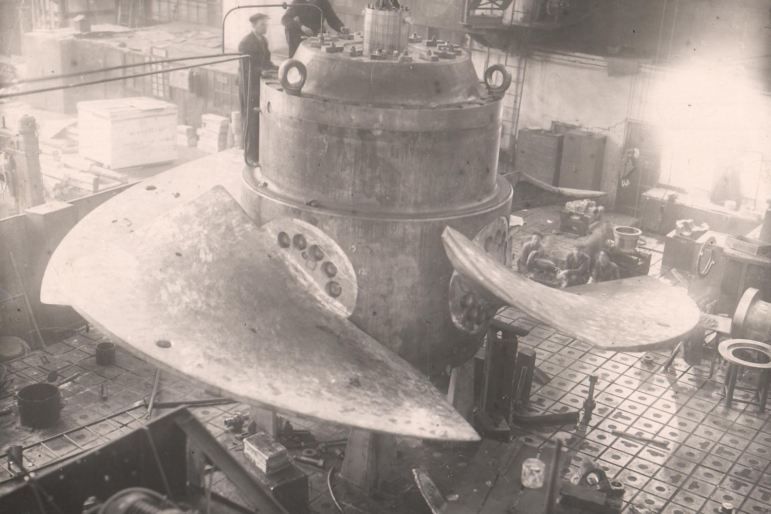 Hydro turbine runner with diameter 8 m of Kakhovka HPP 1954
